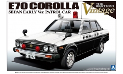 Toyota Corolla E70 Sedan 1980 - AOSHIMA 010846 THE BEST CAR VINTAGE No. 36 1/24
